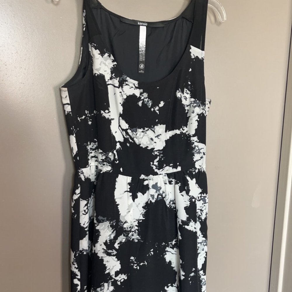 NEW - Kensie Black & White Abstract Dress; Sz: S